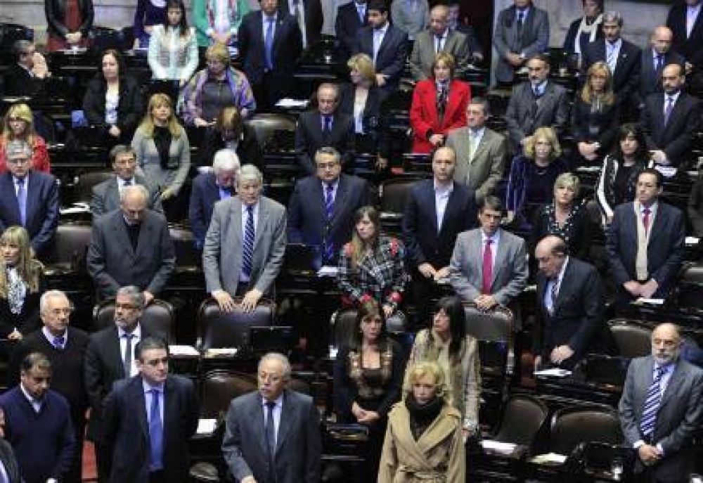  Con esc�ndalos por el qu�rum, Diputados ya debate el Presupuesto 2014