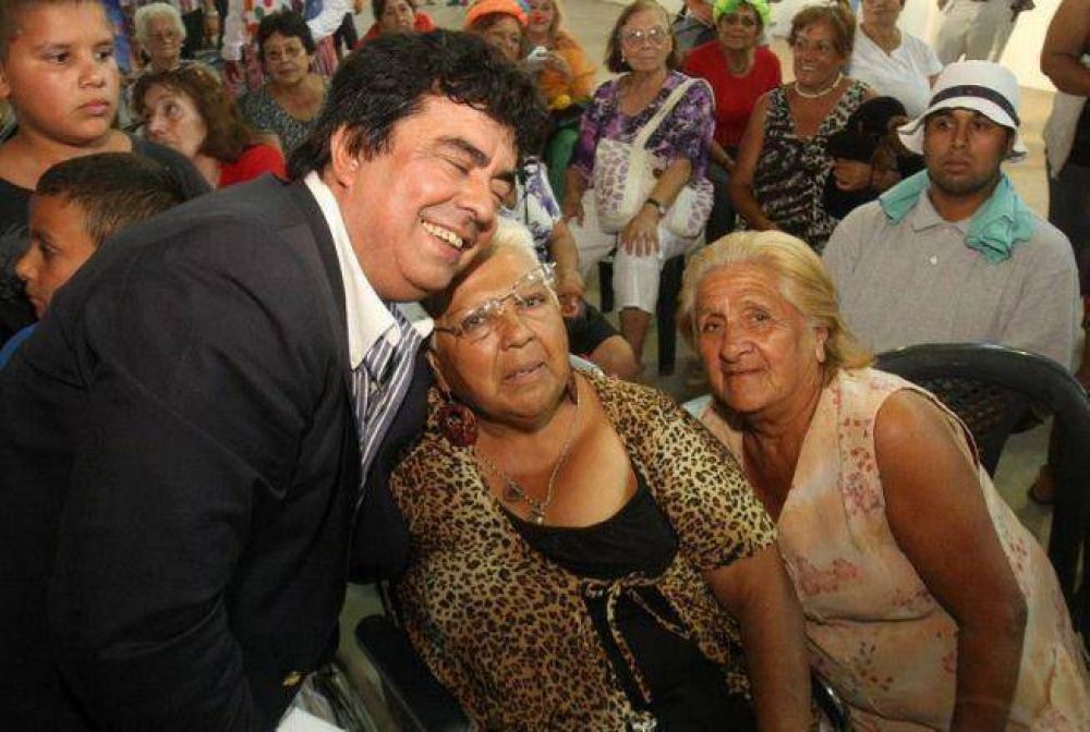 Una candidata de Espinoza reconoci� que atacaron la caravana de Massa