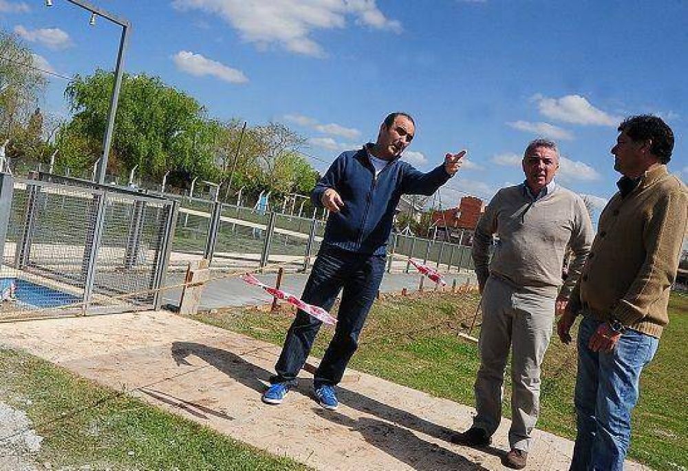Avanza la obra de climatizaci�n del natatorio en el Polideportivo Zabala
