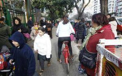 Mil alumnos en peligro por una bicisenda