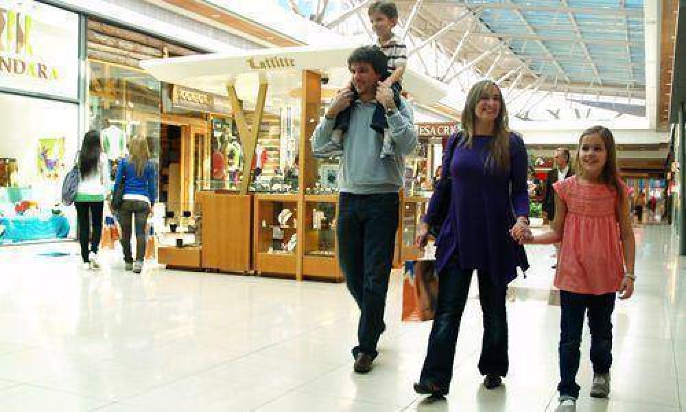 Algunos shoppings de Pilar cerrar�n