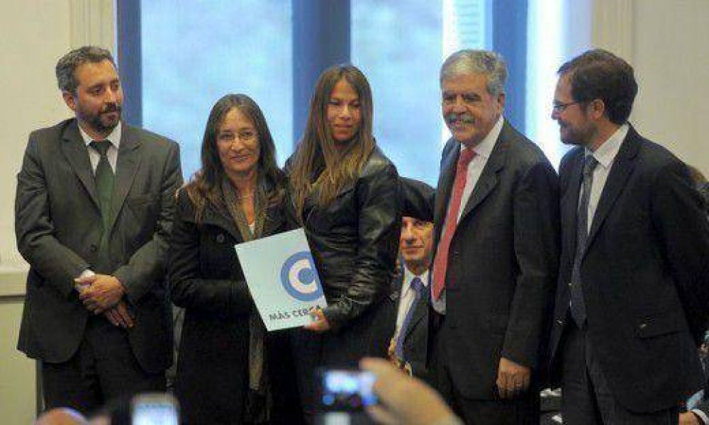 Naci�n comprometi� $ 60 M para obras p�blicas a 29 municipios