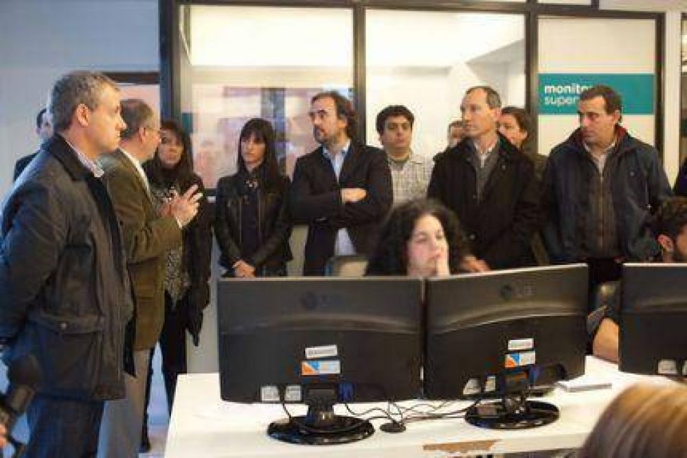 La Municipalidad mostr� el funcionamiento del Centro de Monitoreo
