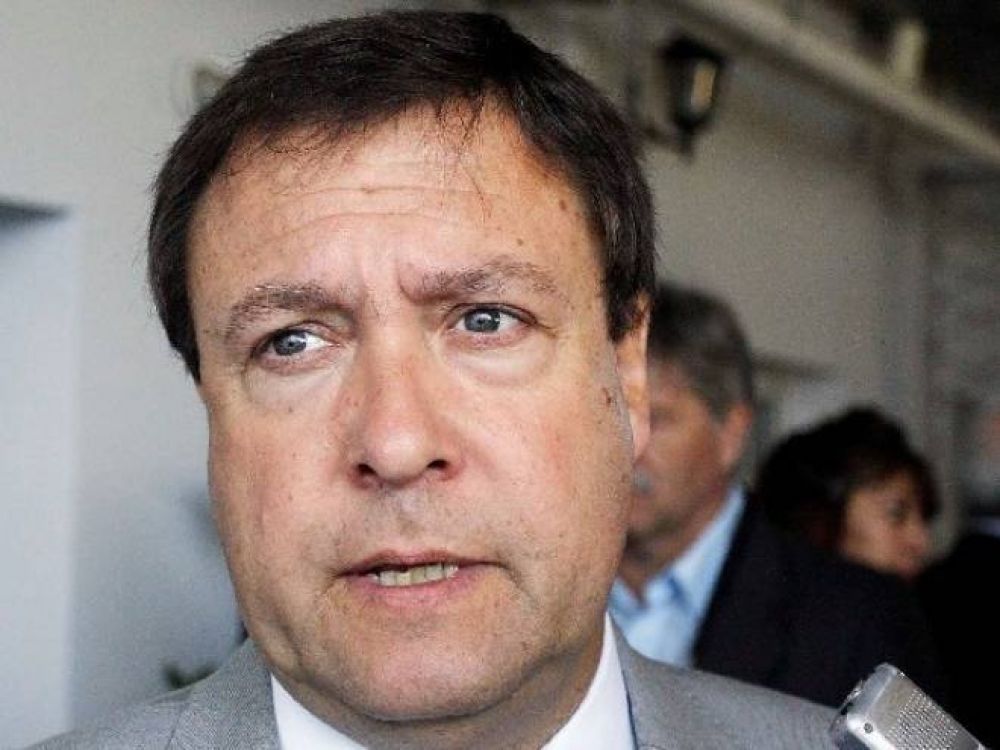 Gobierno rechaza postura de docentes de la 201