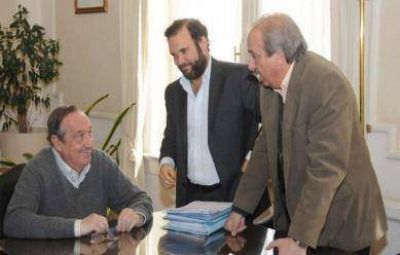 En tres semanas arrancar�a la construcci�n de cord�n cuneta en 14 cuadras de La Movediza