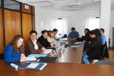 Piden urgente intervenci�n de Oliva en las problem�ticas de colegios caletenses