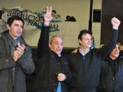 Gustavo Luzardo: �Tomamos lectura de lo que pas� en las elecciones, y ante esta situaci�n hay que hablar�