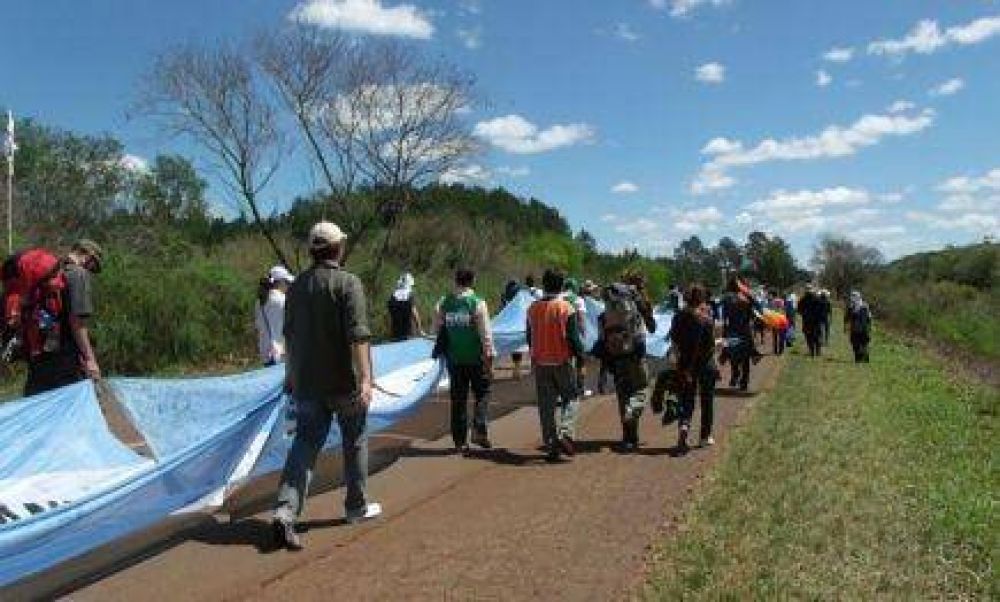 La Marcha por la vida se acerca a Posadas, hoy llegan a Santa Ana