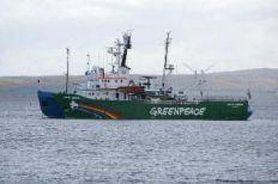 Dos meses de prisi�n preventiva para los activistas de Greenpeace