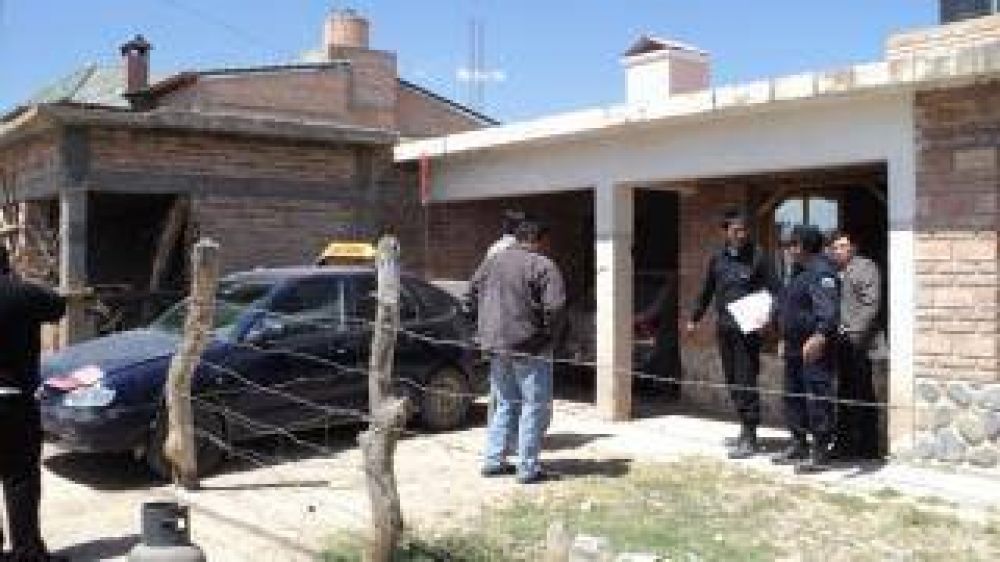 Dos muertos al explotar un automovil