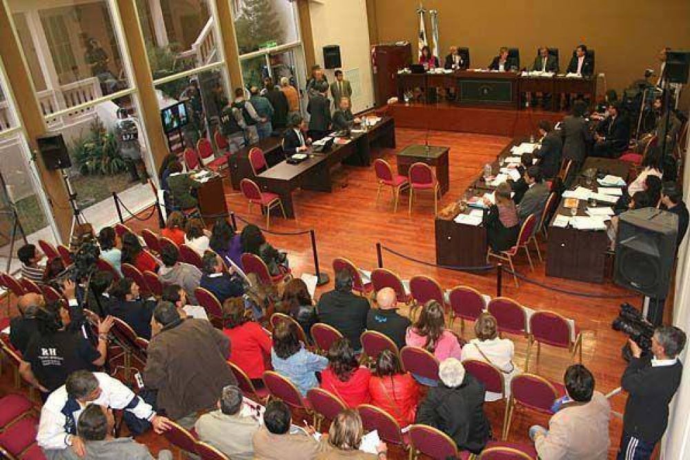 Testigo declaro haber visto torturadas a tres detenidas desaparecidas en c�rcel juje�a
