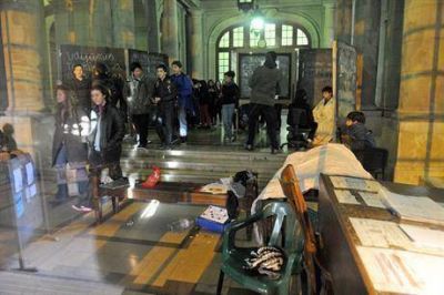 Estudiantes presentar�n un proyecto de ley para postergar la reforma hasta 2015