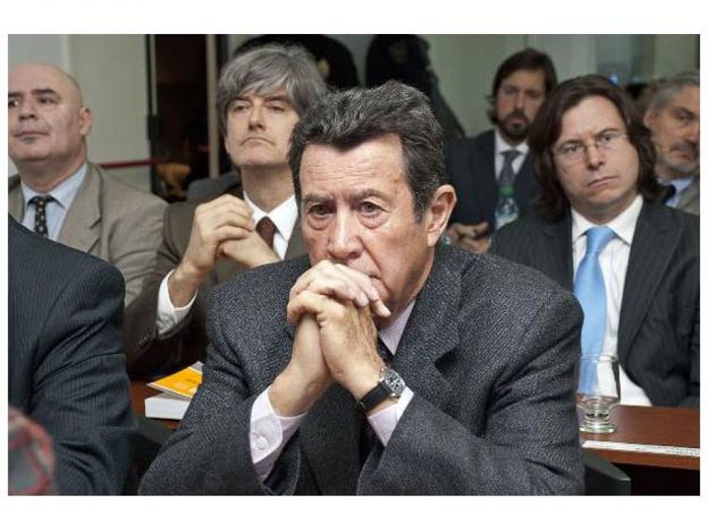 La Fiscal�a tambi�n pedir� condena para Alasino por las coimas