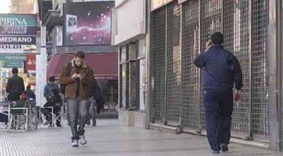 Alta adhesi�n al feriado en los comercios