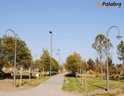 Nuevas luces para la plaza Pereira del barrio 99 Viviendas