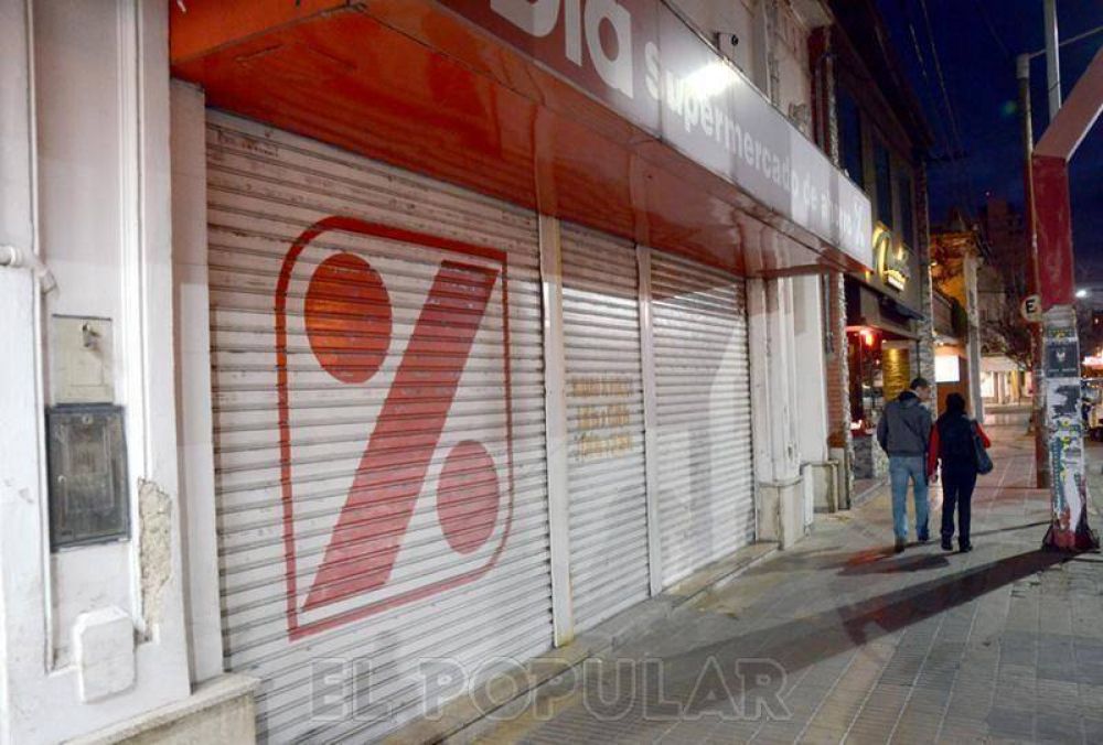 M�s del 95 % de los comercios cerraron en Olavarr�a