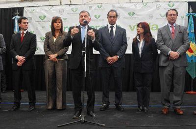 Pereyra, Scioli y Casal: Por m�s seguridad habitacional y mejores servicios de salud