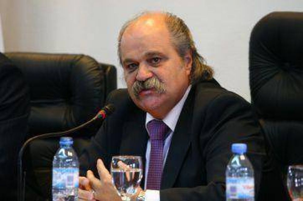 Granados incluy� a massistas en sus c�nclaves