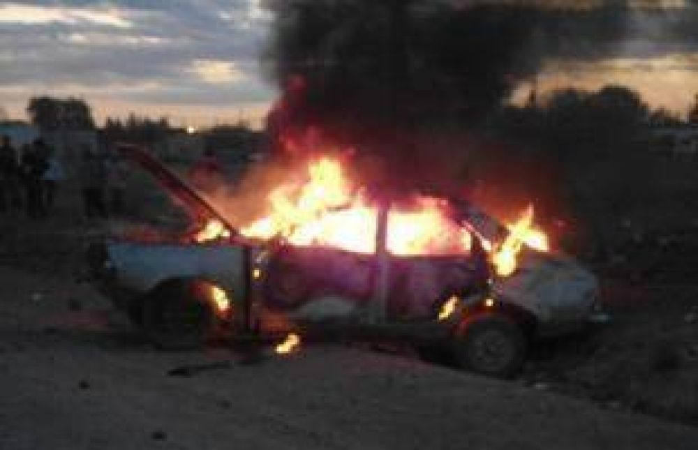 Incendiaron el autom�vil que atropell� a Irma Aguirre