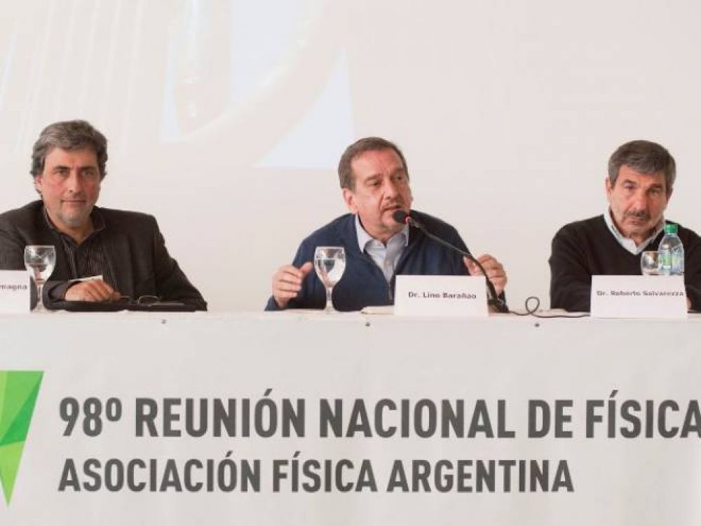 Bara�ao particip� en la 98� Reuni�n Nacional de F�sica realizada en Bariloche
