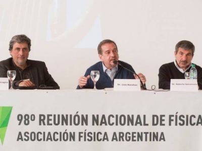 Bara�ao particip� en la 98� Reuni�n Nacional de F�sica realizada en Bariloche