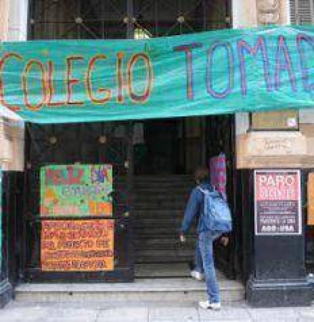 Bullrich: "No habr� di�logo mientras duren las tomas"