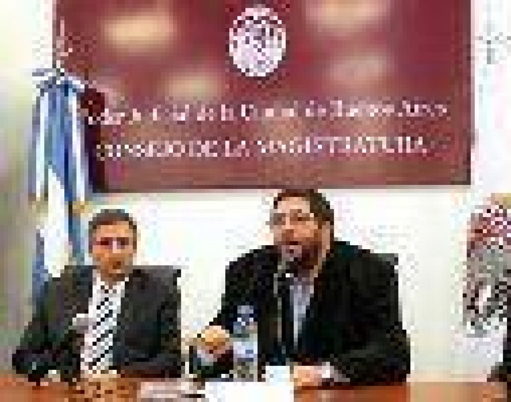 SE PRESENT� EL ICOM