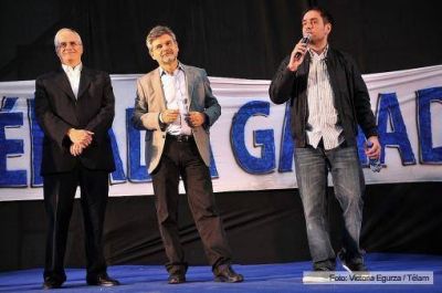 Los candidatos porte�os del Frente para la Victoria recorrer�n la Villa 31