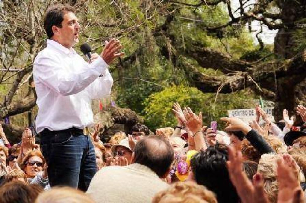 Sergio Massa: �Los abuelos son la referencia m�s importante de la familia� 