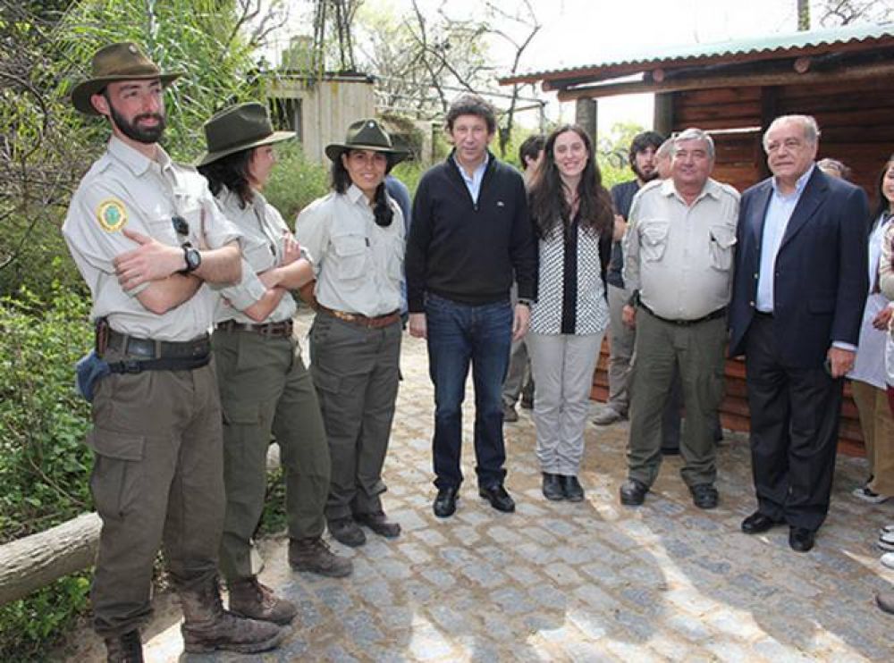 Posse firm� un convenio con la fundaci�n Perito Moreno 