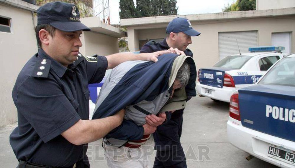 Bale� a una persona y escap�, pero lo retuvieron en Cachar�