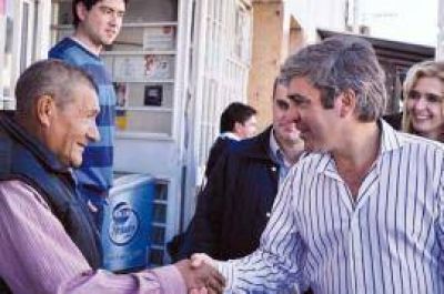 "Jos� L�pez debe dar una explicaci�n por el robo del tren a Concepci�n"