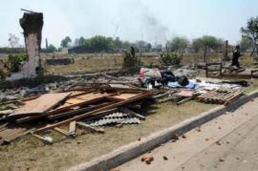 Detr�s de las usurpaciones: 80 mil familias tucumanas no tienen casa