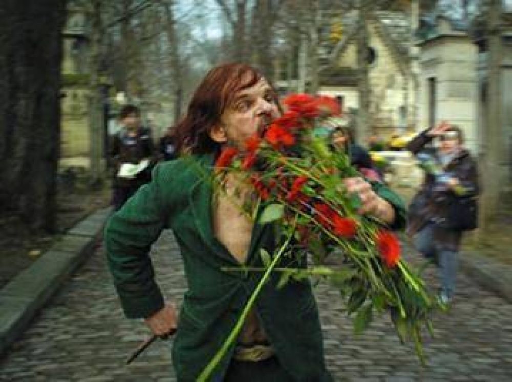 �Holy Motors� en el ciclo �Panor�mica� de la Sarmiento