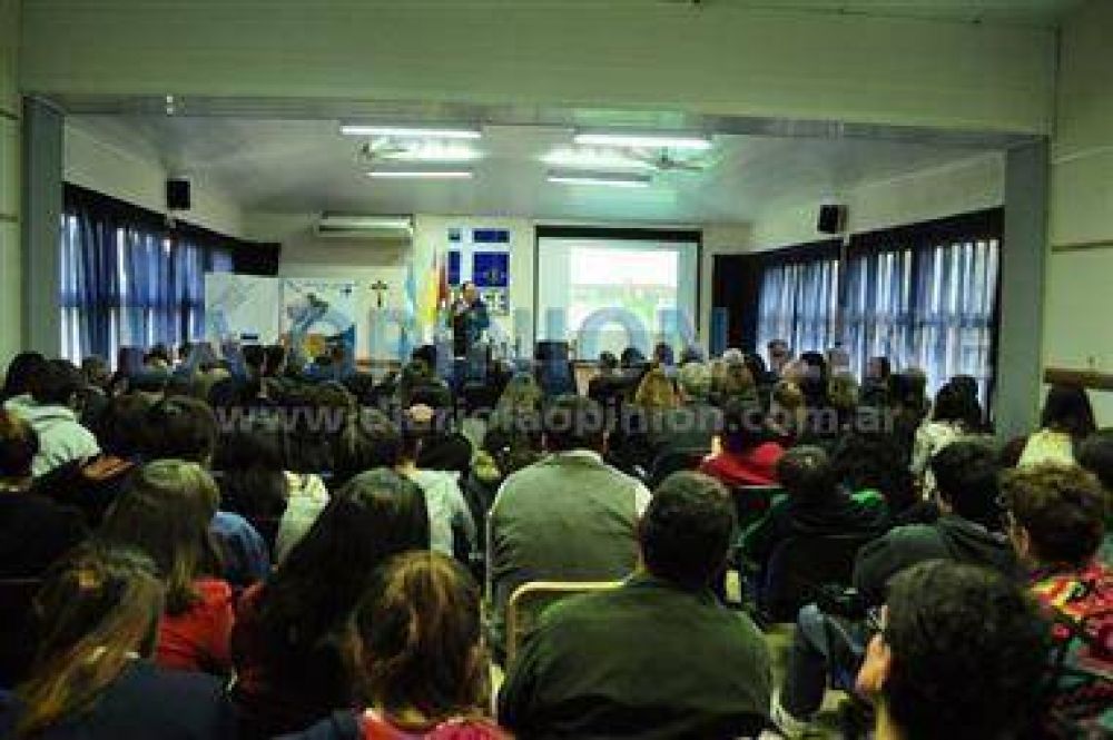 Franzini visit� Rafaela y habl� de Francisco