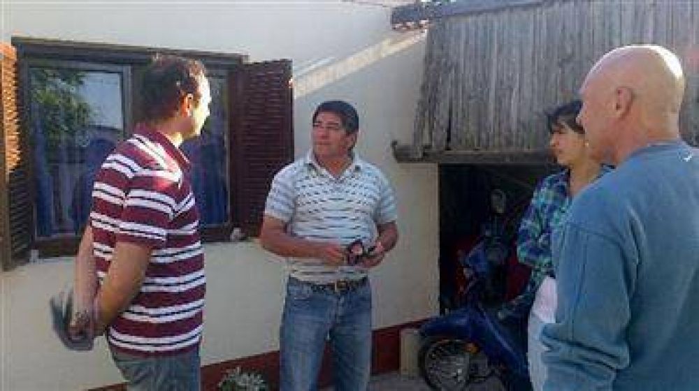 Camusso y Cossa, contin�an de recorrida por los barrios