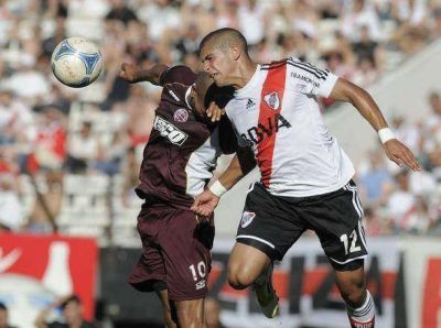 River tendr� un duro desaf�o ante Lan�s en el Sur