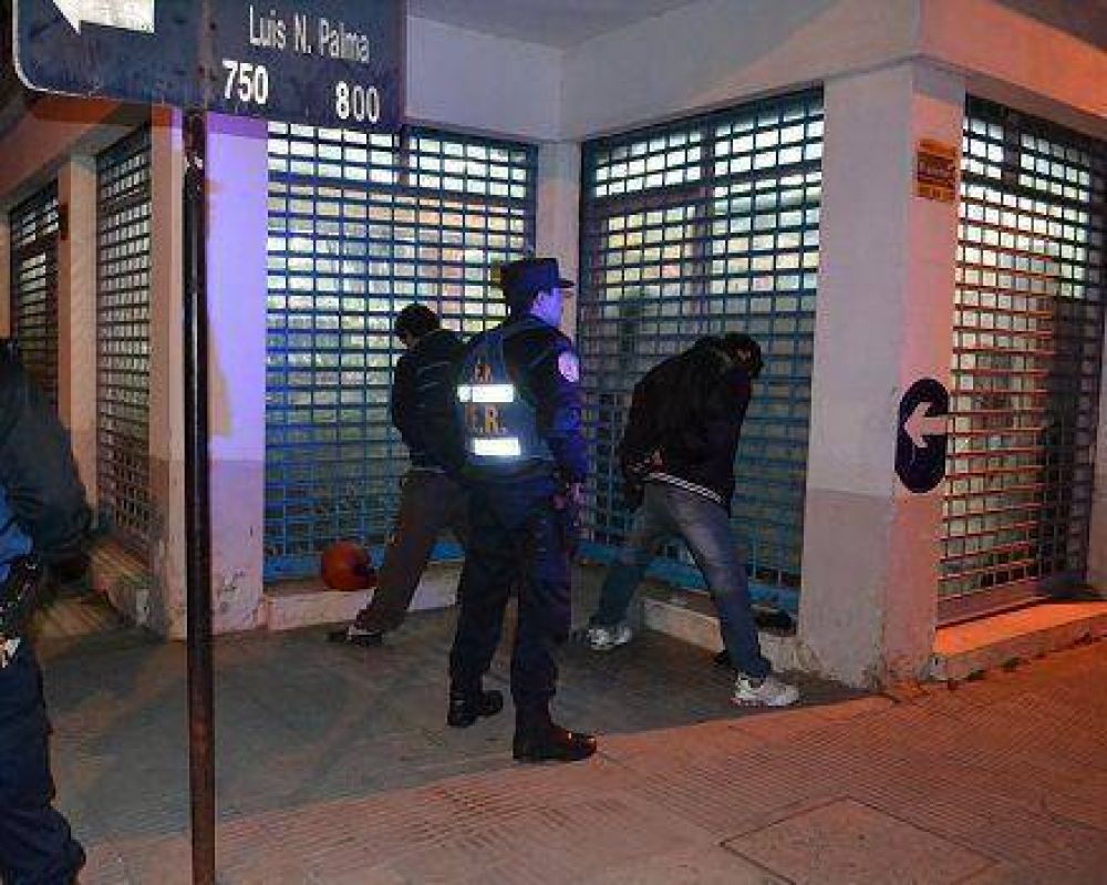 La polic�a detuvo a dos hermanos con antecedentes