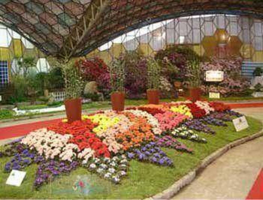 10 mil personas ya visitaron la fiesta Nacional de la Flor en Escobar