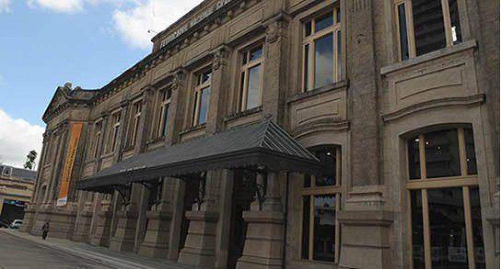 M�s de 5 mil personas visitaron la Muestra de humor pol�tico