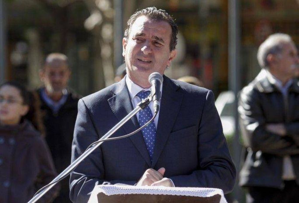 Paco P�rez ignora a Julio Cobos: �No estoy para responderle a �l, estoy para gobernar y concretar�