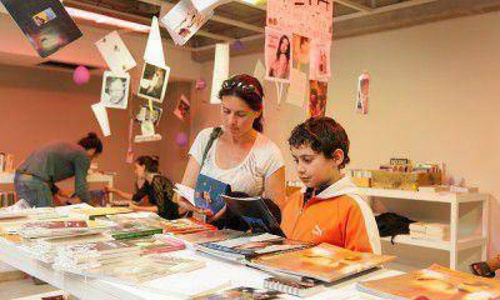 En los primeros cuatro d�as pasaron 25 mil personas por la Feria del Libro