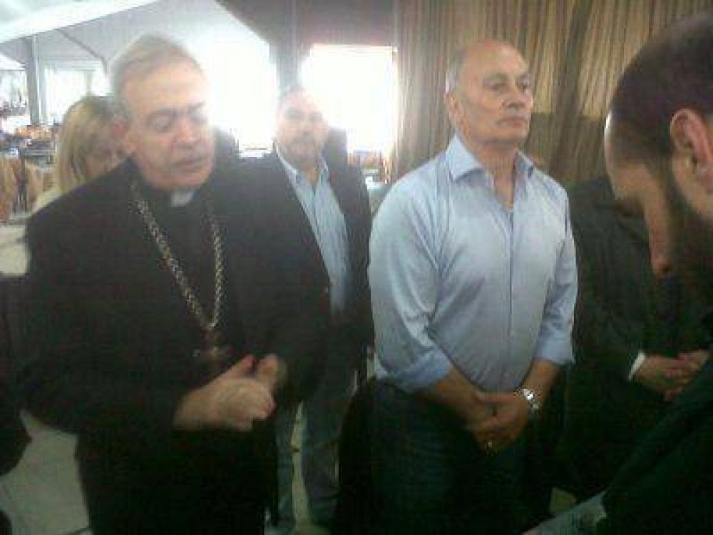 VENEGAS Y ARROYO EXPUSIERON EN ENCUENTRO SOCIAL DE LA IGLESIA