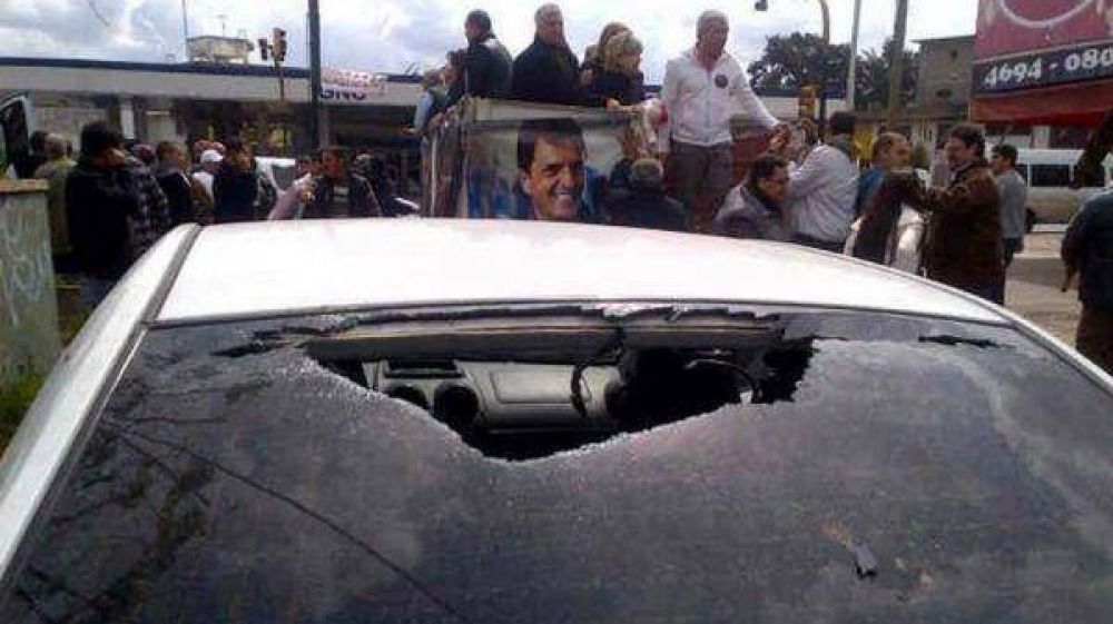 El fiscal pidi� im�genes para verificar la identidad de los agresores a la caravana de Massa