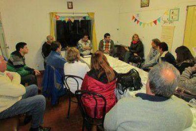 Baragiola se reuni� con vecinos del barrio Villa Primera
