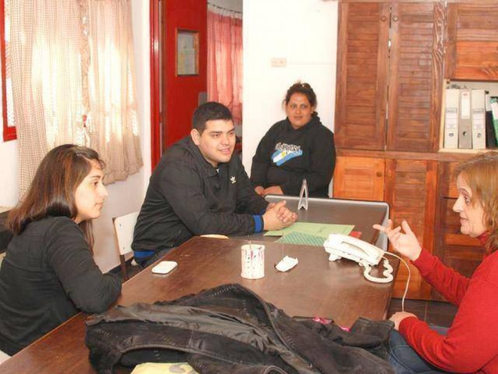 Ayuda a afectados en la ribera local