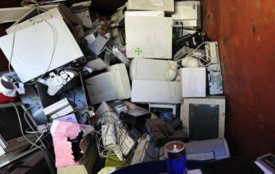 Basura electr�nica: la Muni junta, pero nadie tira