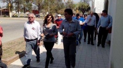 Candidatos a diputados del FPV recorrieron las calles de Quitilipi