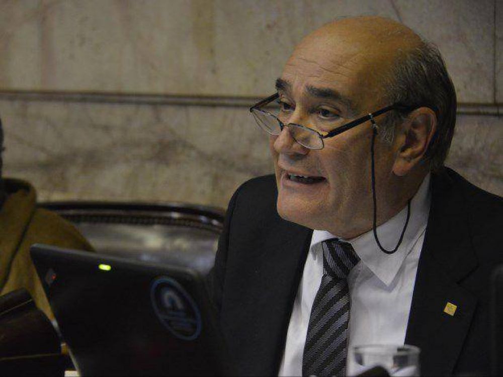 Legislador ponder� obras con fondos nacionales
