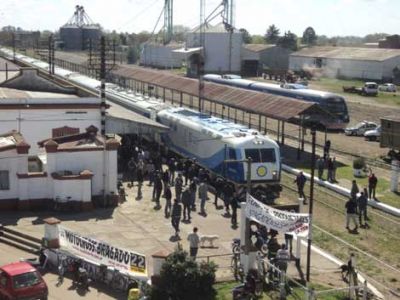 Los vecinos opinaron sobre la llegada del nuevo tren 
